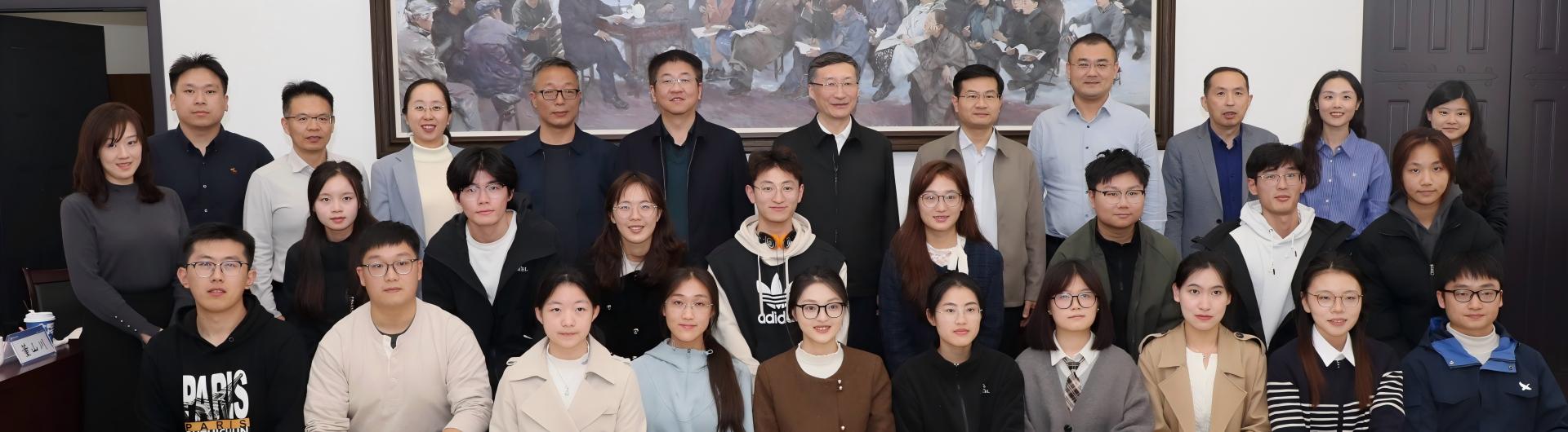 胸怀蓝梦 挺膺担当：第十八期“...